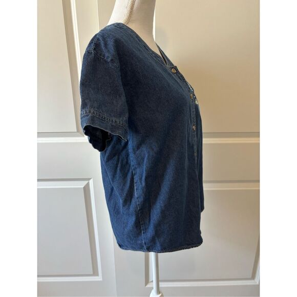 Vintage Disney Catalog Lady and the Tramp Embroidered Chambray Button Up - Picture 4 of 9